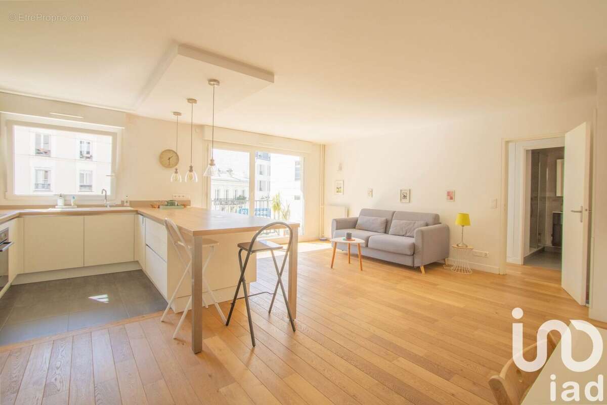 Photo 3 - Appartement à PARIS-18E