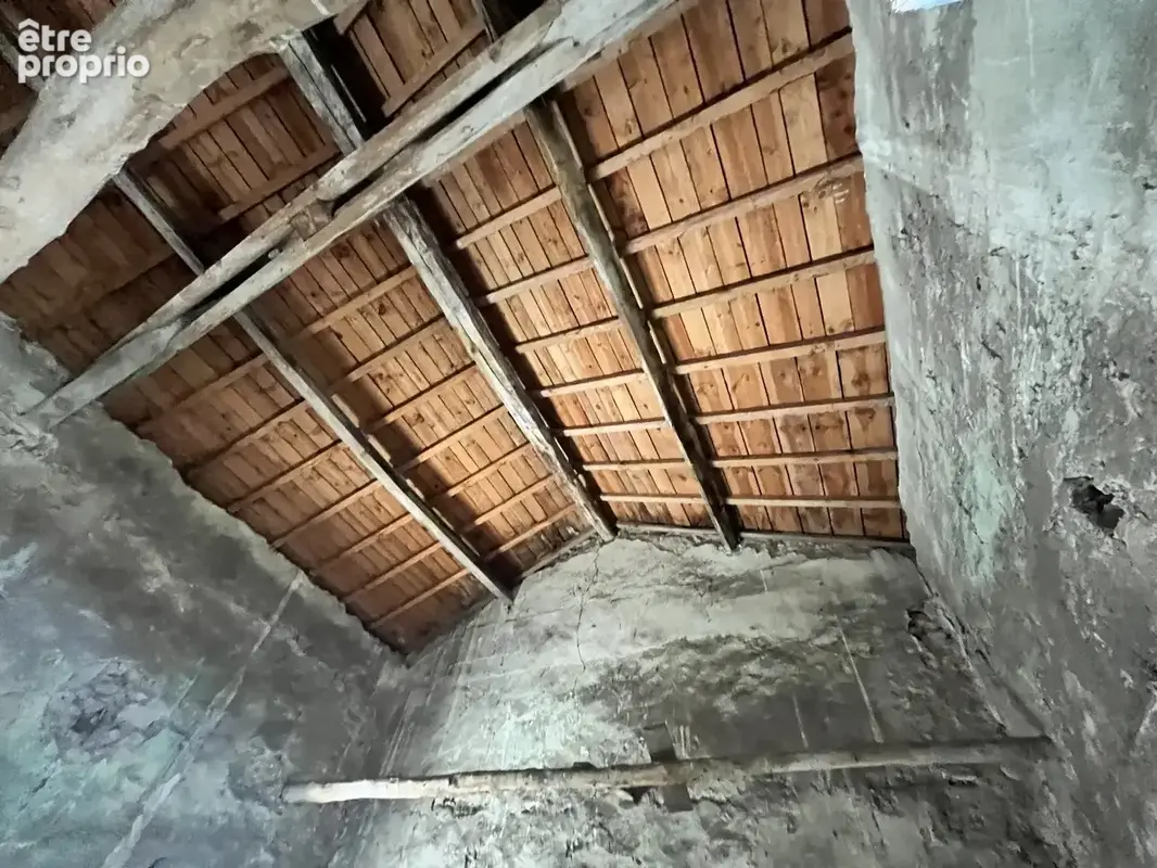 Maison avec dépendance agricole et terrain - photo 8