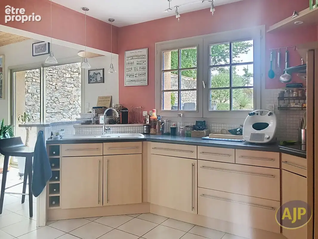 Maison familiale avec piscine, au calme à Cholet - photo 4