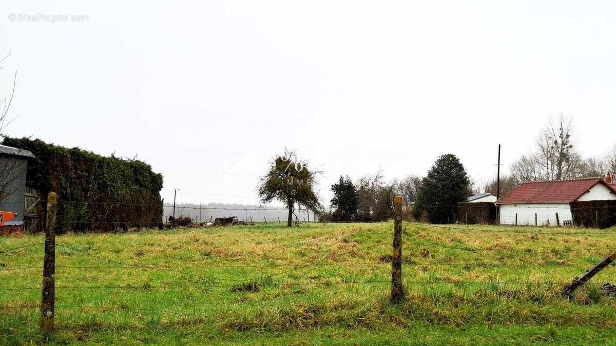Terrain à VILLERS-CAMPSART