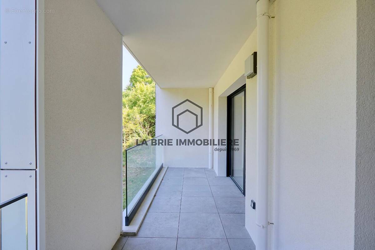 Appartement à RUBELLES