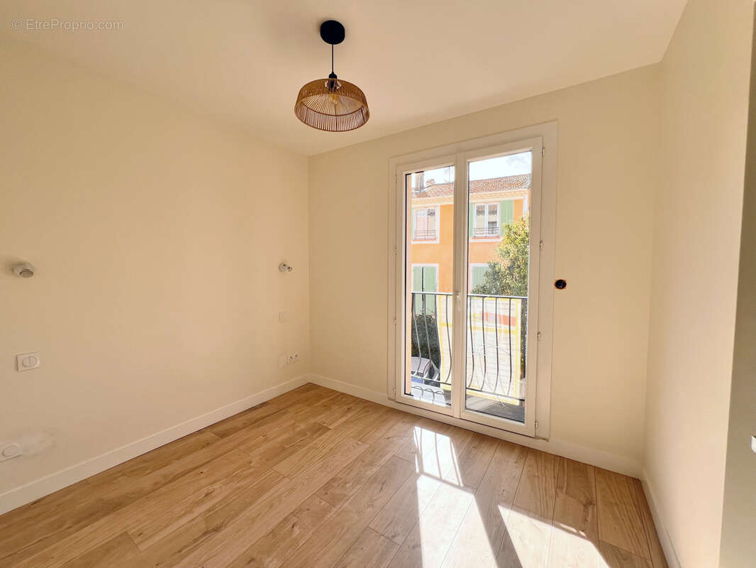 Appartement à MANDELIEU-LA-NAPOULE