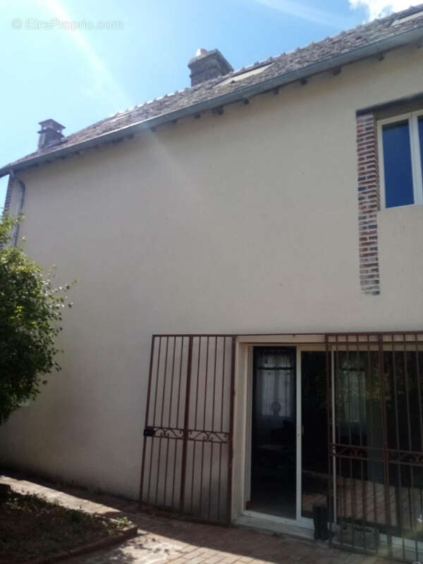 Dpt Yonne (89), à vendre BLENEAU maison de bourg de caractère 5 pièces de 120m2 avec cour de 80m2 - photo 19