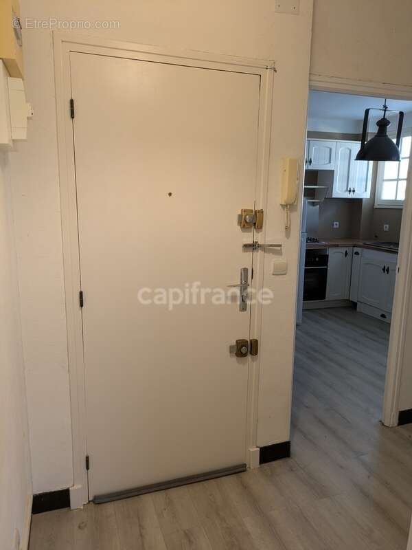 F1 33 m² + Loggia avec balcon, parking et cave – Tramway – Montpellier 34 - photo 6