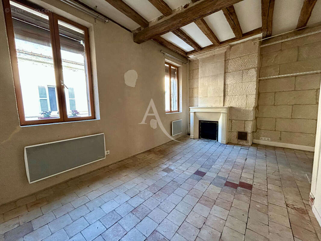 Maison à MONTRICHARD