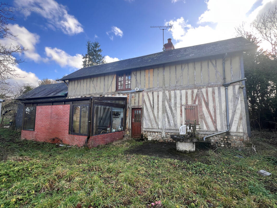 Maison à CORMEILLES