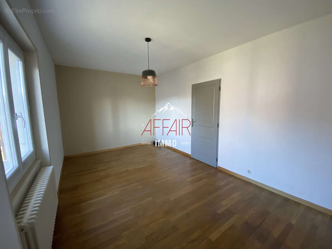 Appartement t2 53 m2 dans maison - 74240 gaillard - photo 6