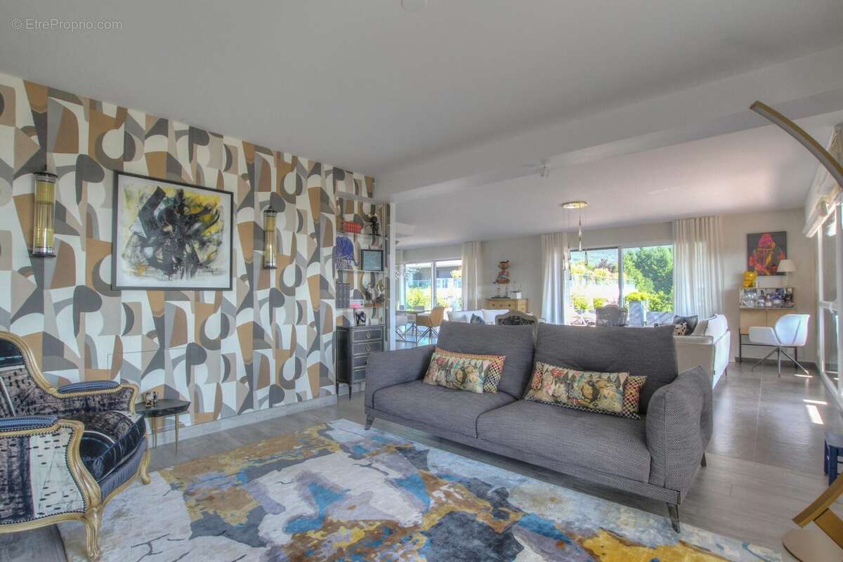 Appartement 145 m² à Thoiry  - photo 7