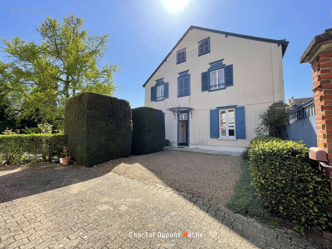 Maison à CHARTRES