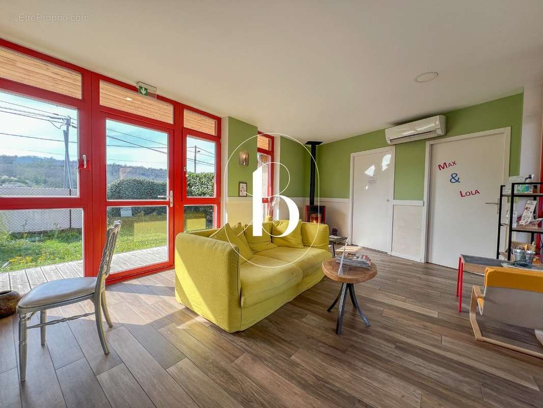 Maison à VALLON-PONT-D'ARC