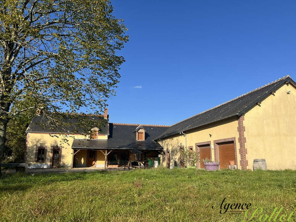 Maison à IVOY-LE-PRE