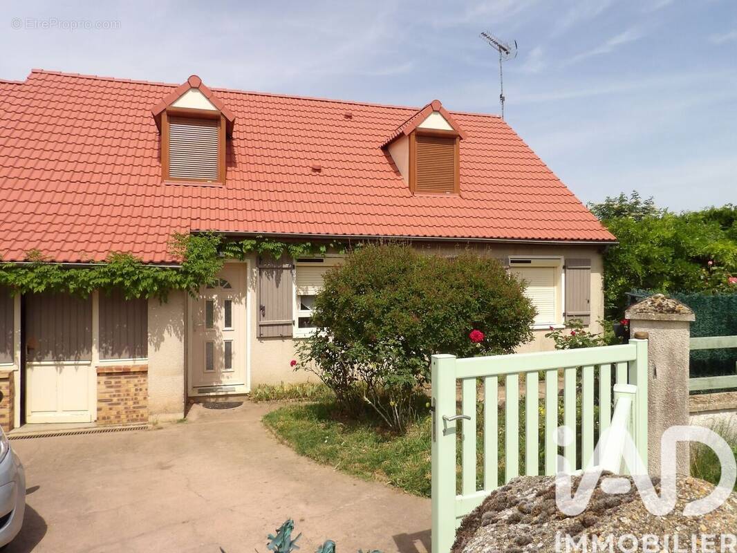 Photo 1 - Maison à DENONVILLE