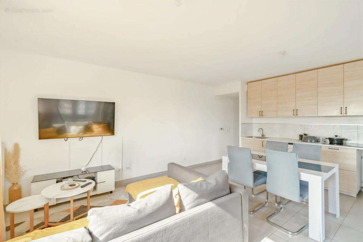 Appartement à MARSEILLE-2E