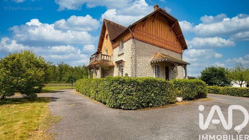 Maison 385 m² à Clemont  - photo 3