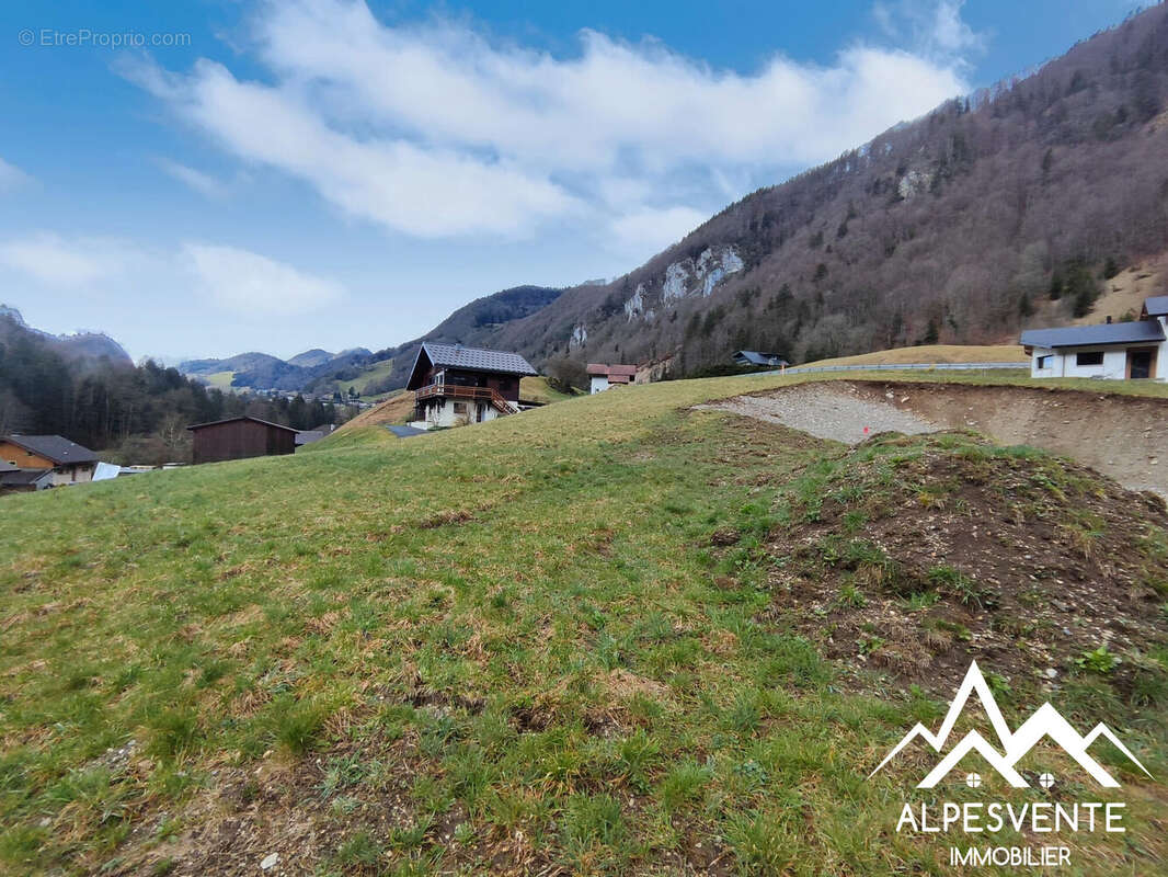 Vente-terrain-constructible-Bellevaux - Terrain à BELLEVAUX