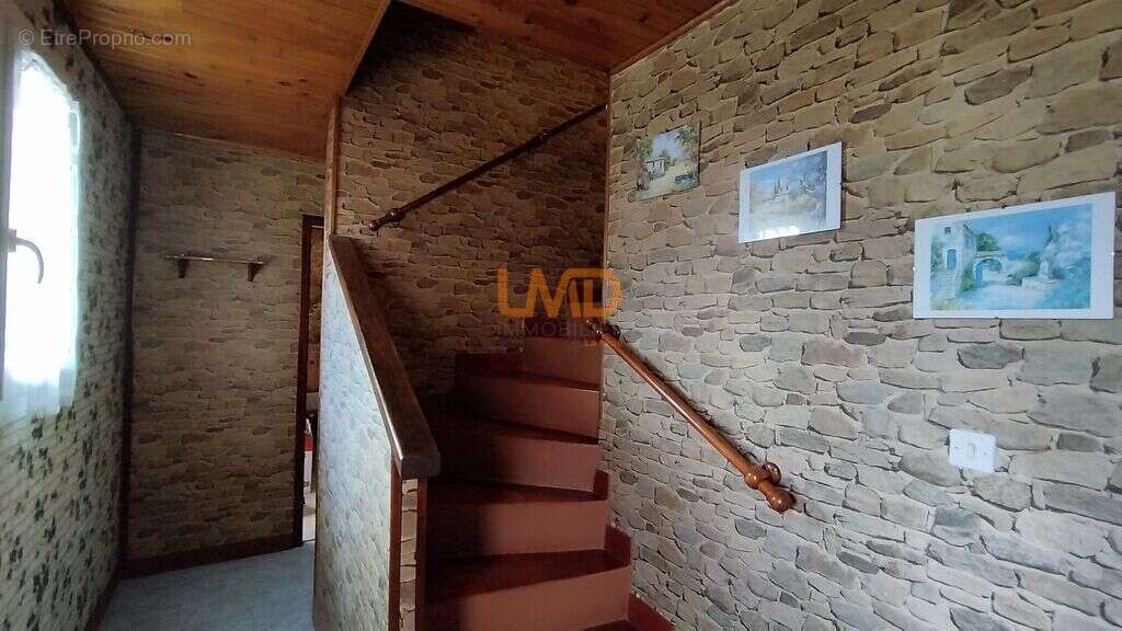 Maison T5 100m2 avec étage - photo 15
