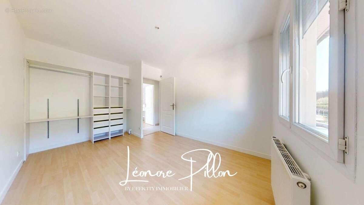 Maison 215 m² à Cessieu  - photo 9