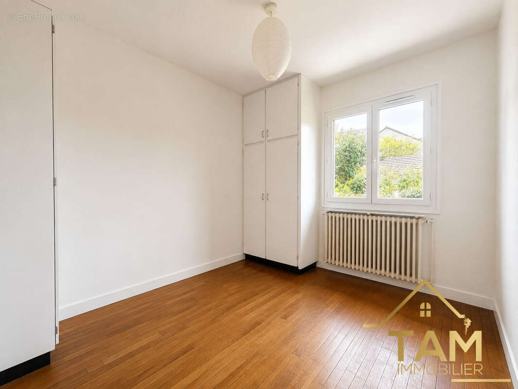 Maison 66 m² à Saint-Cyr-L'ecole  - photo 4