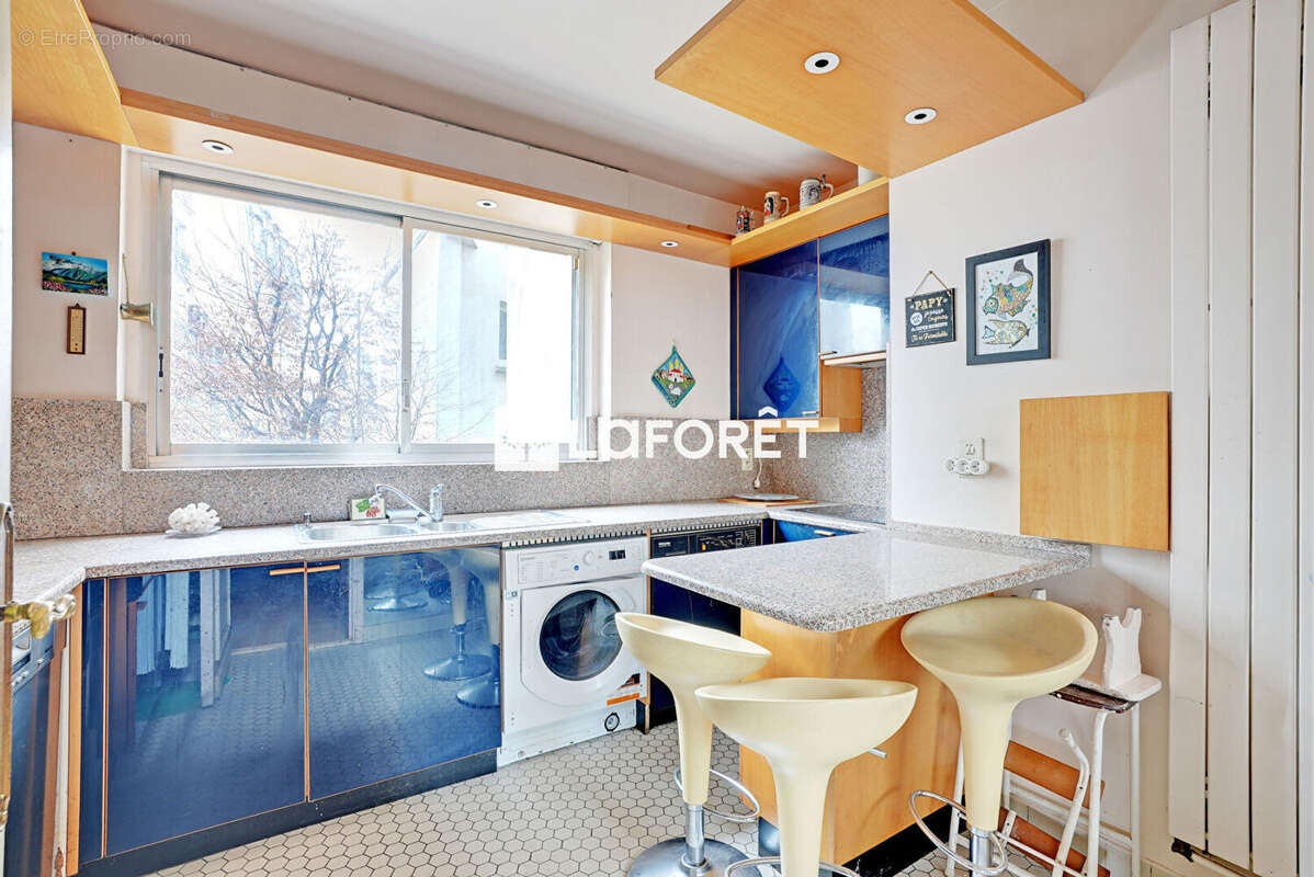 Appartement à PARIS-15E