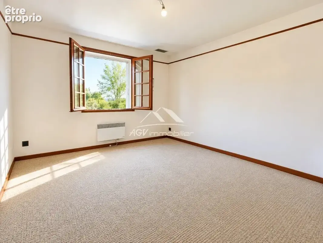 Rousson, propriété avec piscine, vue dégagée, vaste terrain clos de 4208 m², 150 m² habitable, 190 m² d'annexes - photo 17
