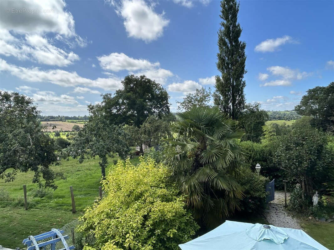 Maison à LE PIN-AU-HARAS