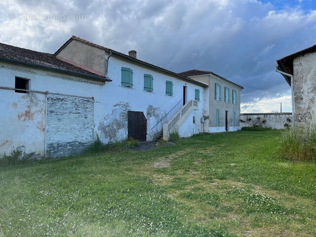 Maison à LAVARDAC