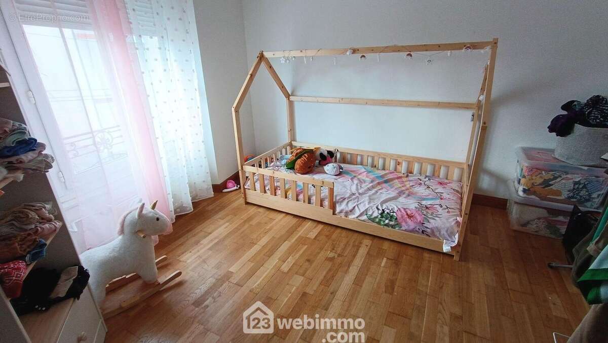 Seconde chambre - Appartement à VERDUN