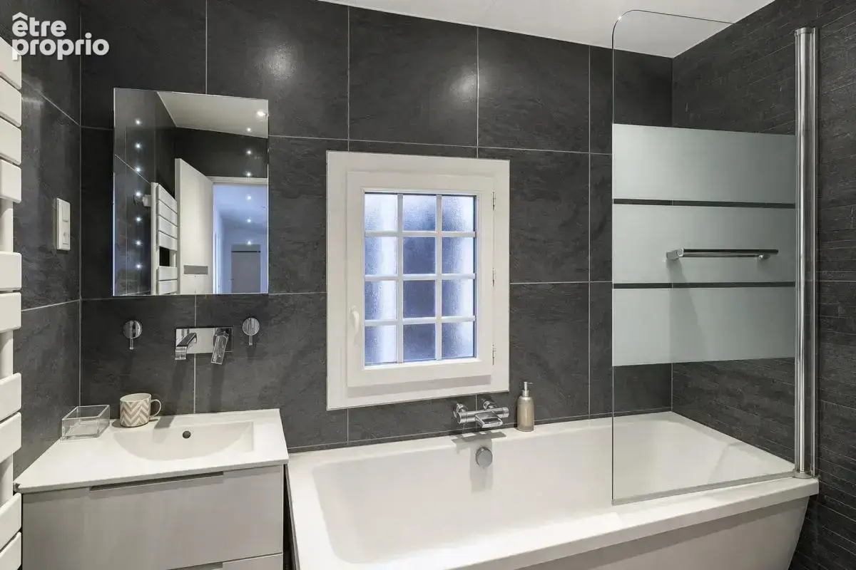 Maison spacieuse 11 pièces idéalement située Gare de Fos - photo 11