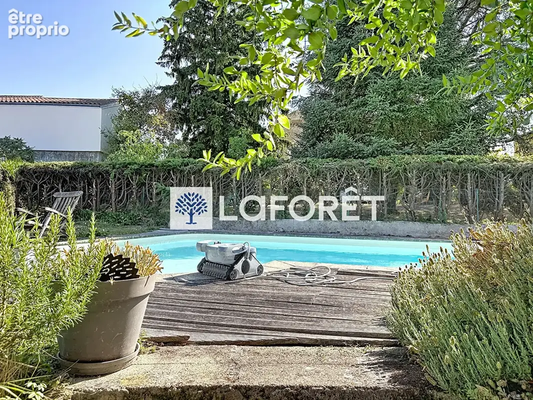 Maison Tramoyes 6 pièces de 158,34 m² sur son terrain de 950 m² - photo 2