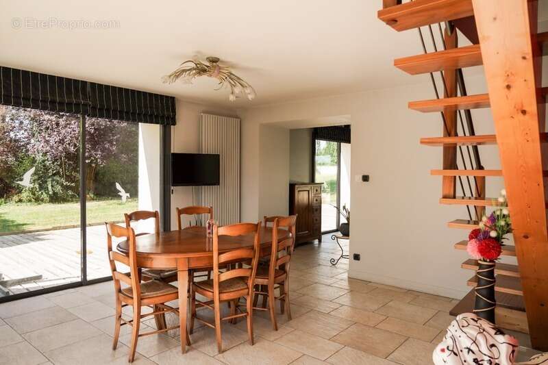 Maison à vendre 8 pièces proche de CHATILLON-SUR-CHALARONNE(01) - photo 15