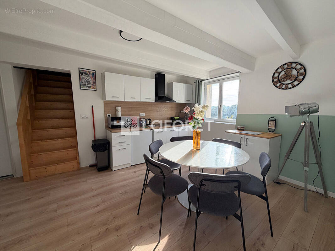 Maison à EQUEMAUVILLE