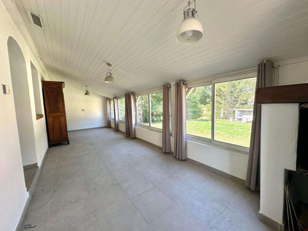 Maison À Vendre - photo 2