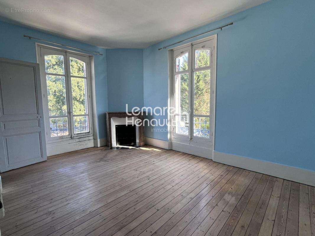 Très belle maison bourgeoise sur 600 m² de terrain clos-planté - photo 10