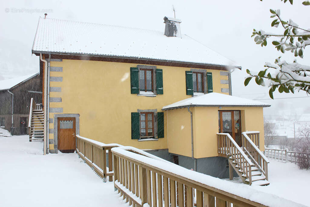 Maison 530 m² à Ventron  - photo 6