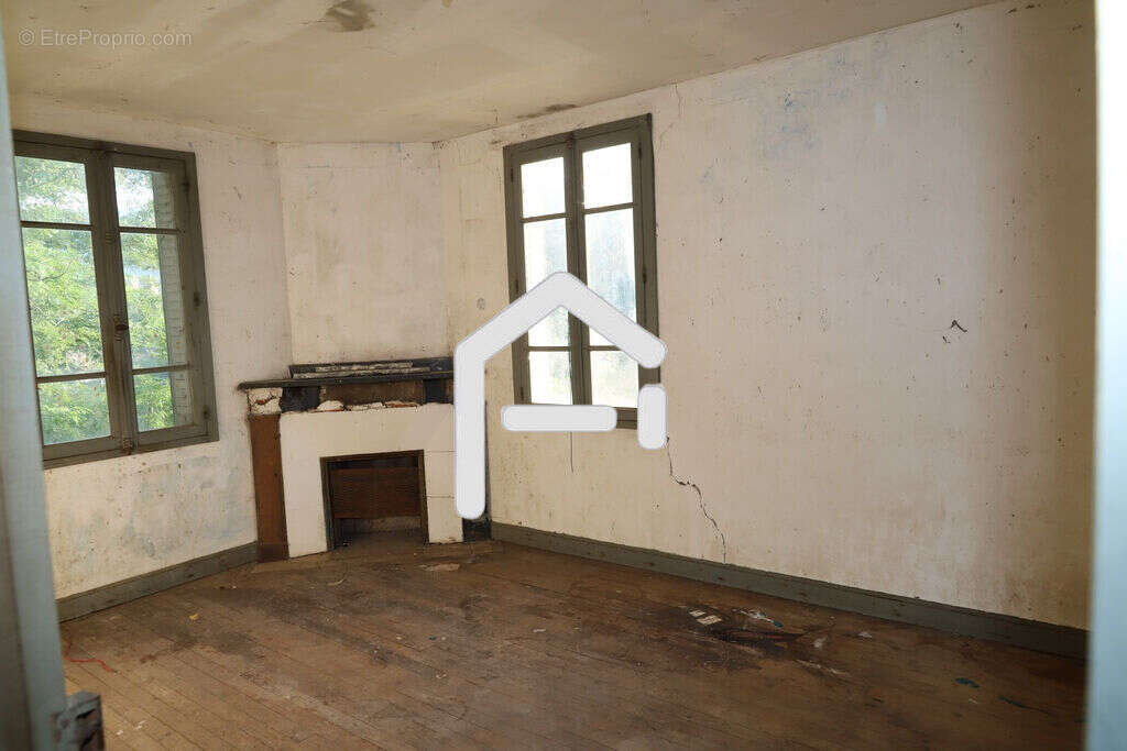 Maison 120 m² à Foix  - photo 4
