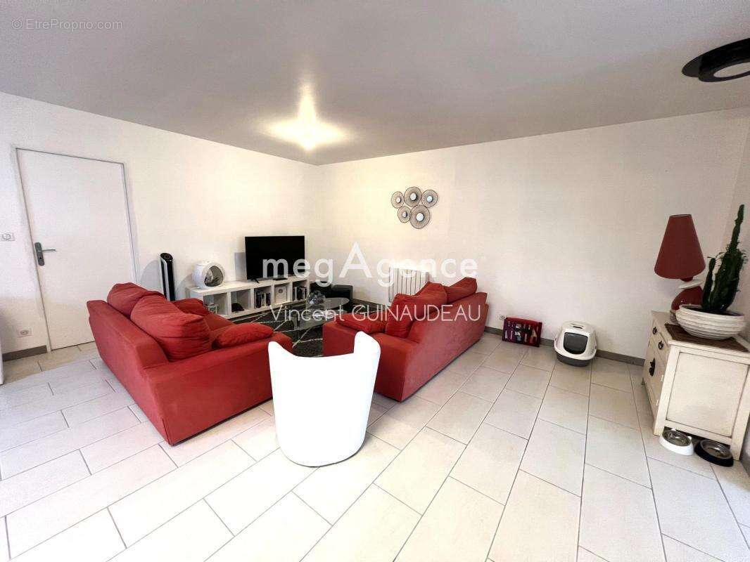 Maison à LE MAY-SUR-EVRE