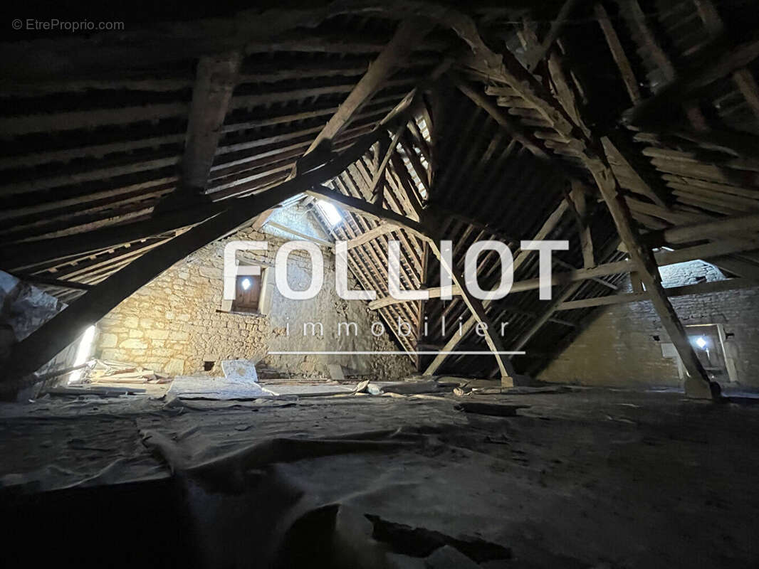 Maison à LAIZE-LA-VILLE