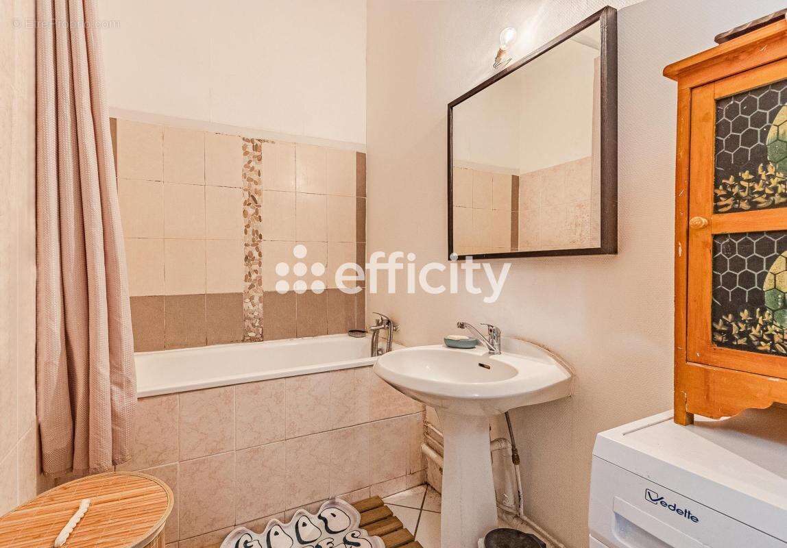 Appartement à LYON-6E