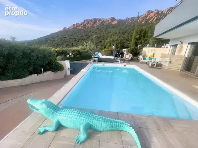 83530  agay -villa contemporaine f6 piscine jacuzzi vue esterel proches des plages - photo 2