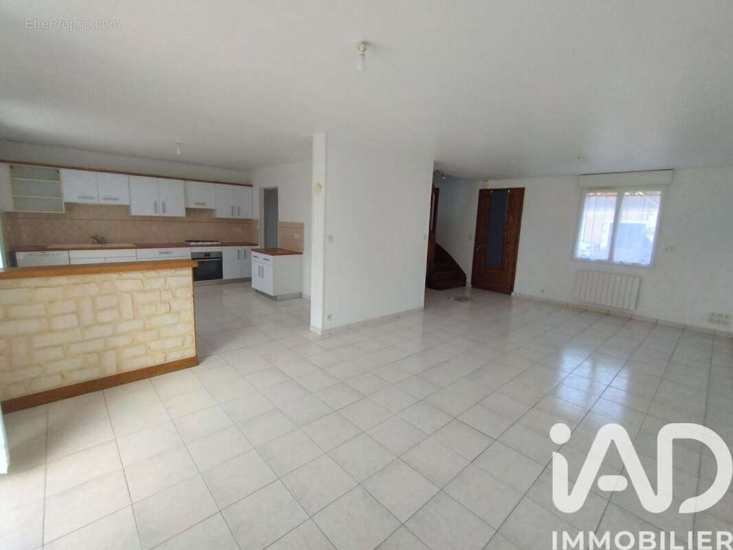 Maison 160 m² à Monhoudou  - photo 3