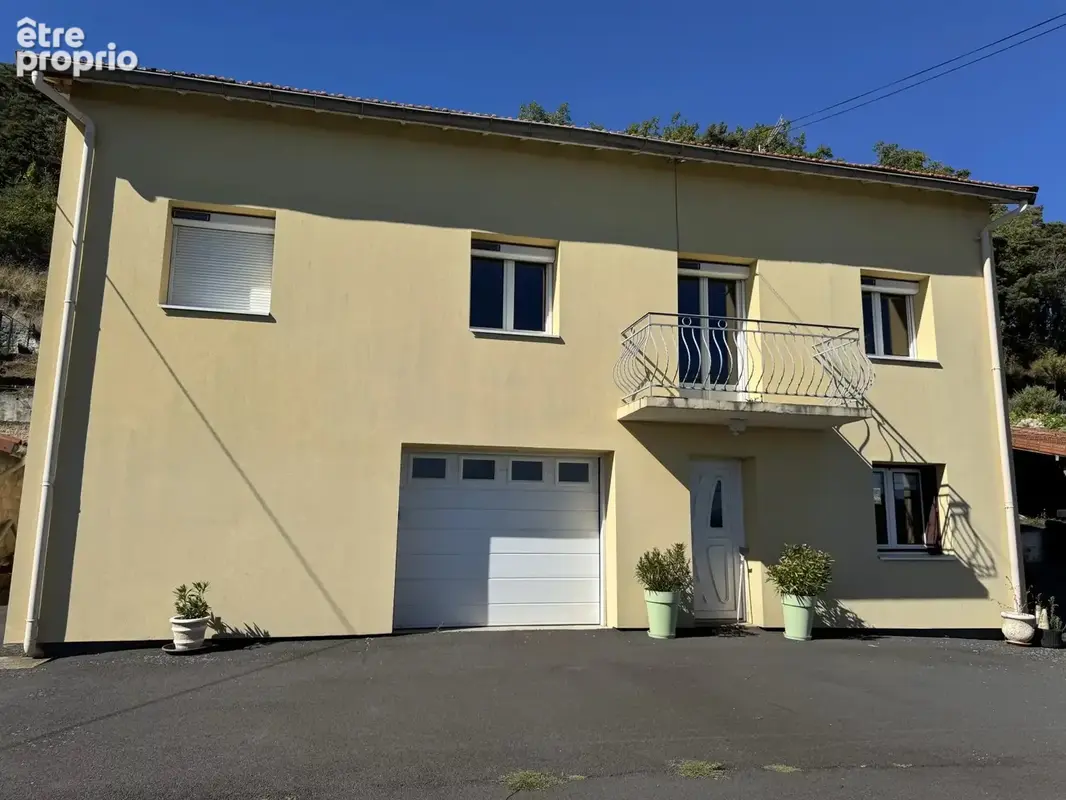 Photo Maison à Coubon au prix de 270 000€