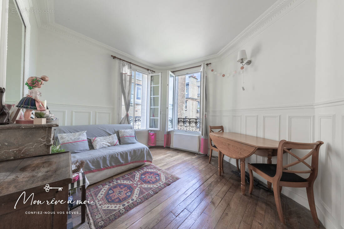 Appartement à PARIS-15E