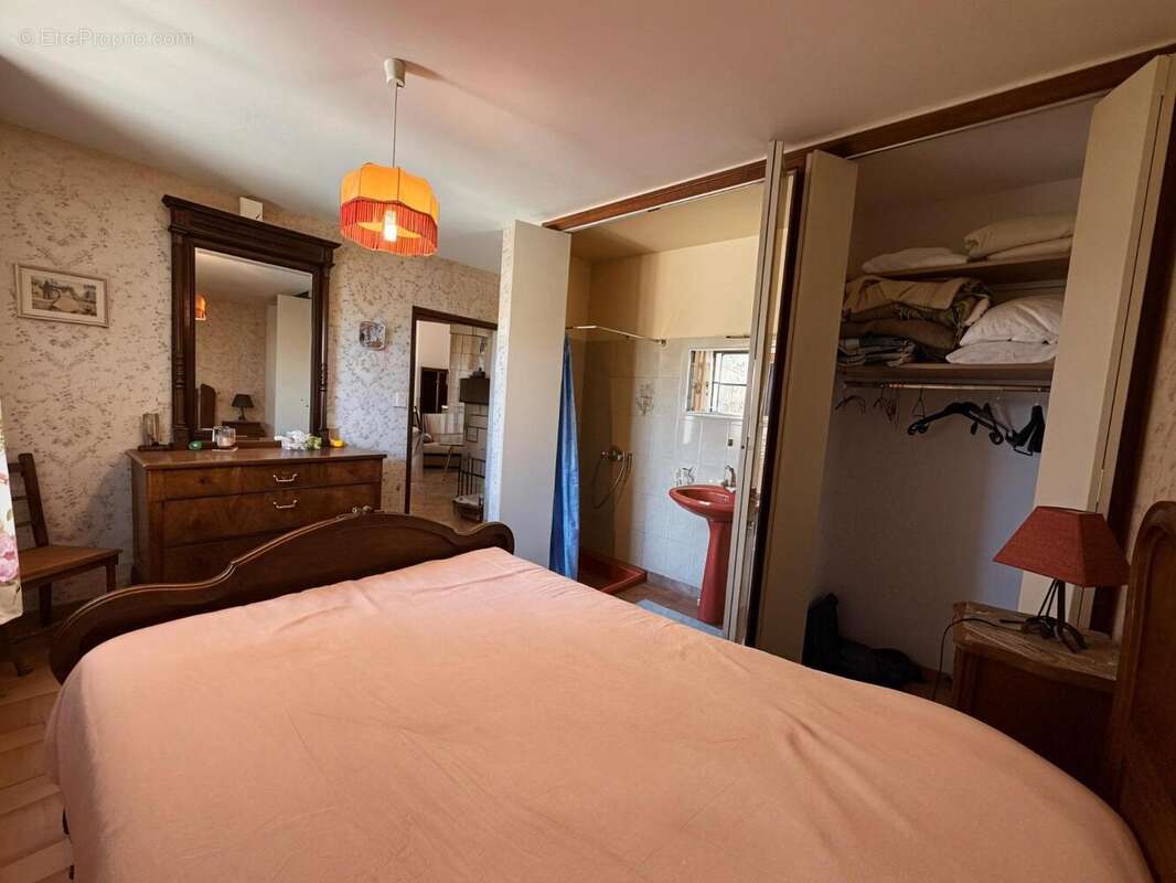   - Maison à LARGENTIERE