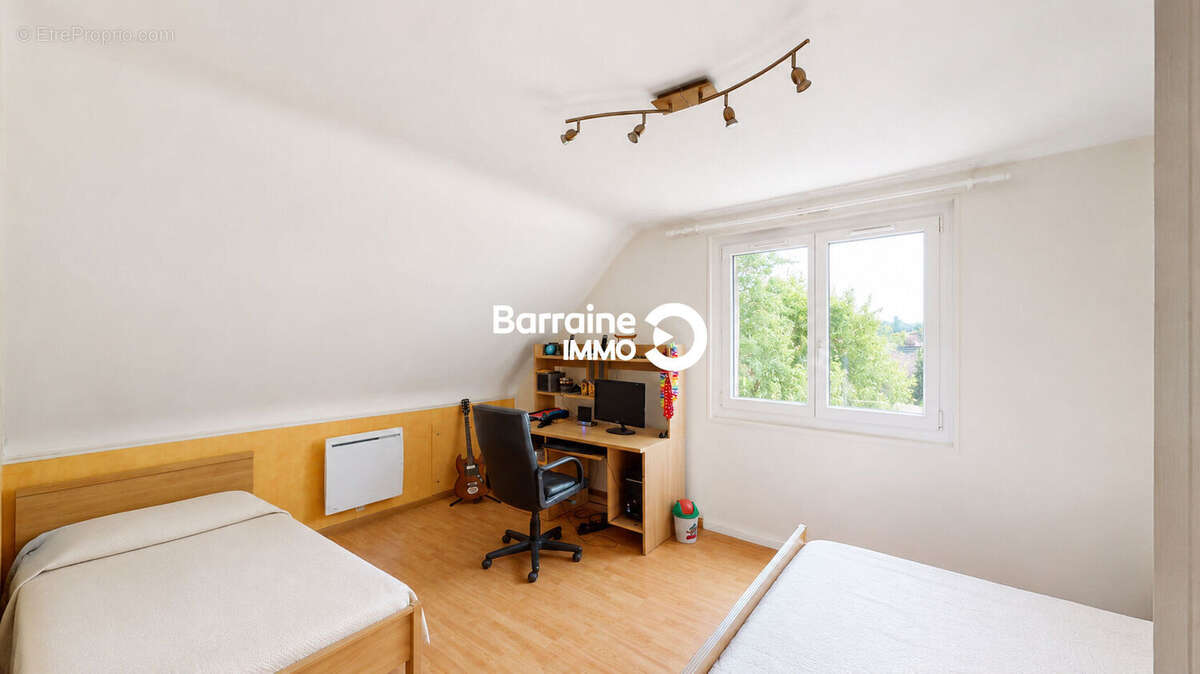 Exclusivite a vendre brest  maison independante terrain de 3500m²  appartement independant - photo 10