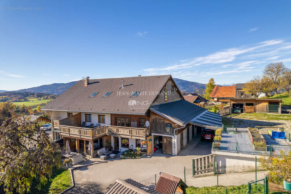 Maison à BOGEVE