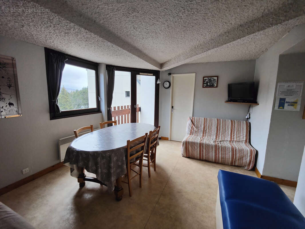 Appartement à LAVEISSIERE