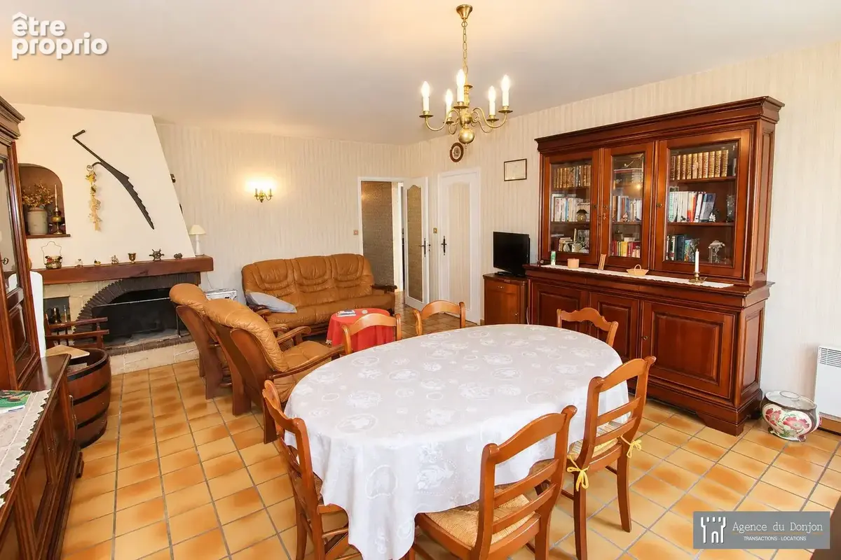 Maison 5 pièces 85 m² à vendre à Pons (17800) - photo 3