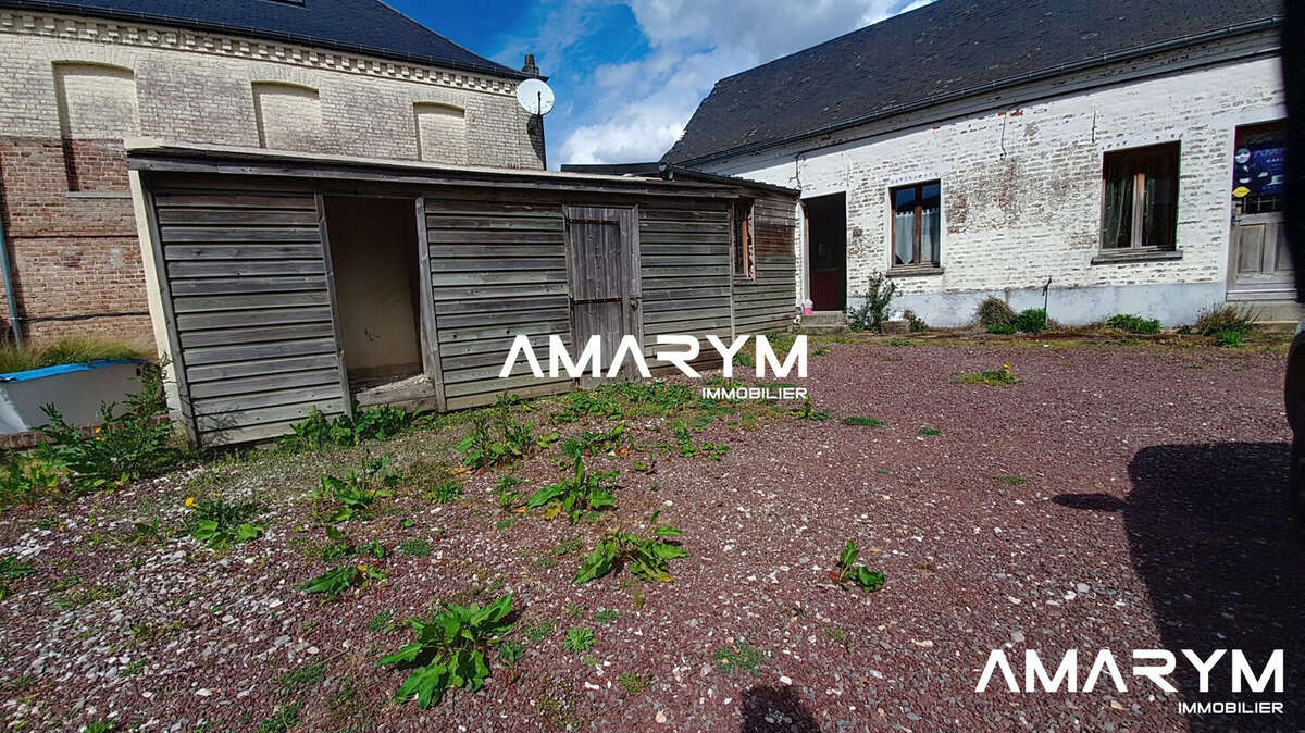 Maison à ESTREBOEUF