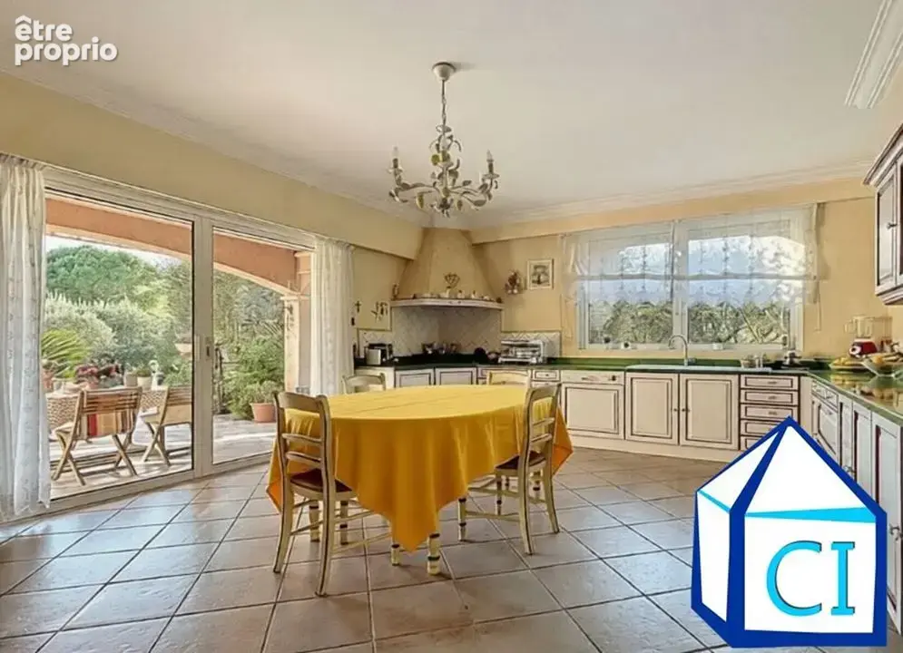 Maison 4 pièces 173 m² à vendre à Pegomas (06580) - photo 8