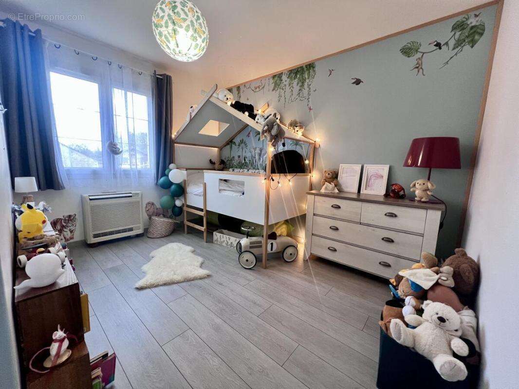 Maison à LA CHAPELLE-SAINT-MESMIN